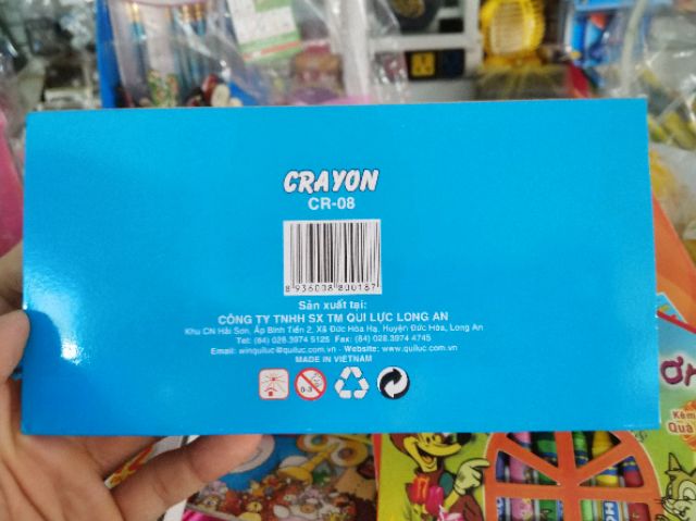 Bút sáp 18 màu WinQ !