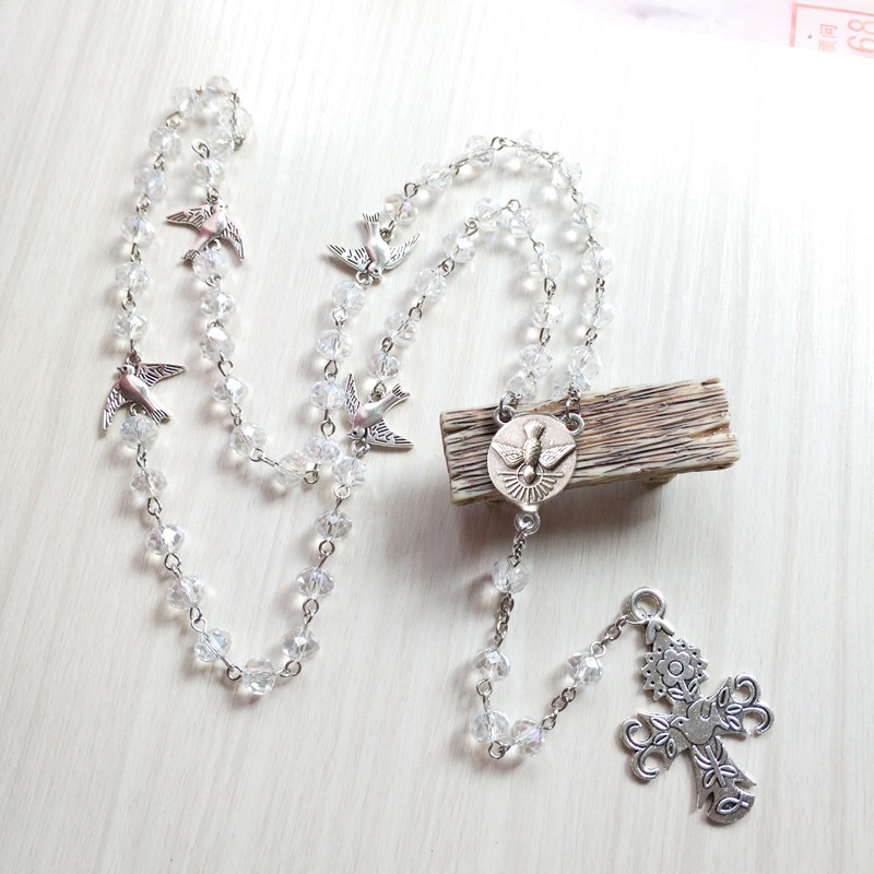 Vòng cổ mặt thánh giá đính pha lê