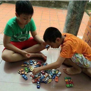 Set 50 Ô Tô (Oto) Sắt Cho Bé Vui Chơi
