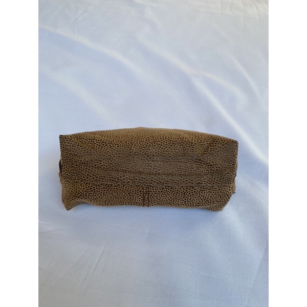 Túi ví chuẩn si. Túi ví qua sử dụng. Khách vui lòng xem hình nếu muốn biết thêm thông tin sản phẩm mời khách vô chat nhé