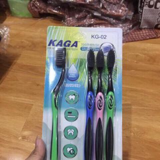 Set 4 bàn chải đánh răng than tre