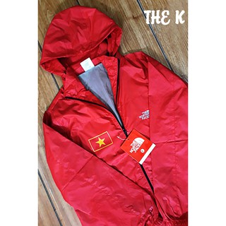 Áo GIÓ CỜ ĐỎ SAO VÀNG