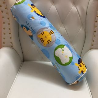 Gối ôm trẻ em cotton lụa