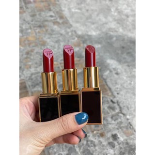 TOMFORD 16 - ĐỎ THUẦN KIÊU HÃNH  TOM FORD