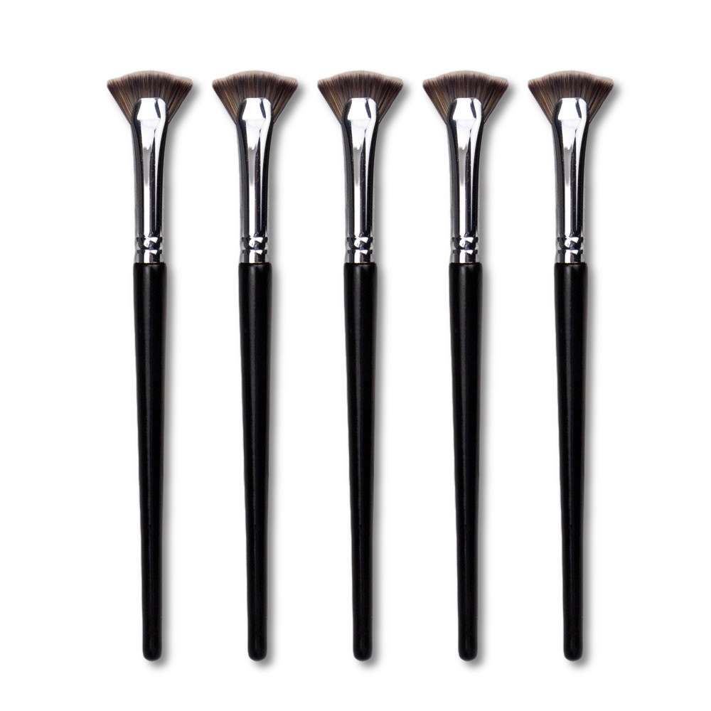 Cọ Trang Điểm Sợi Nhân Tạo Mềm 17.1cm Đa Năng Tiện Dụng