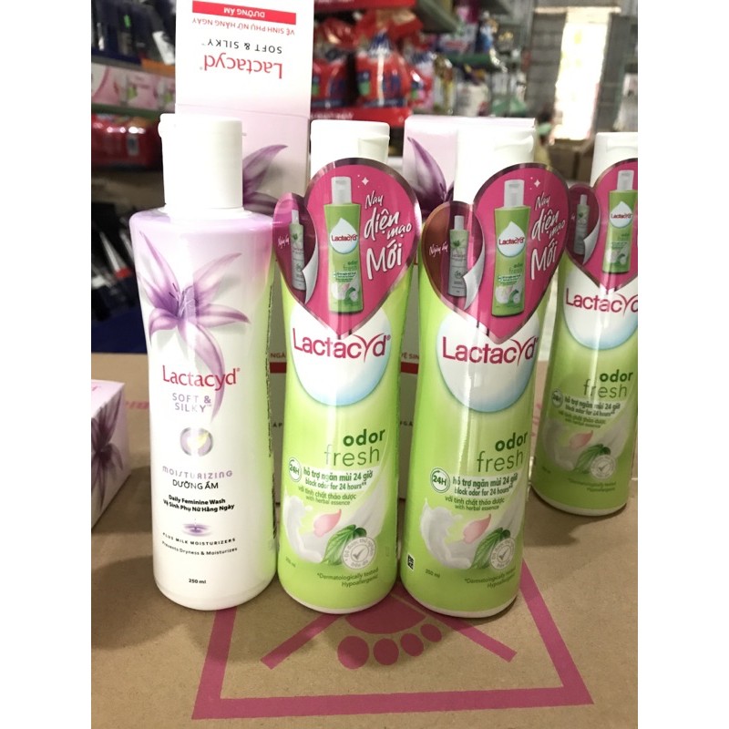 Dung dịch Vệ Sinh Phụ Nữ Lactacyd 150ml-250ml