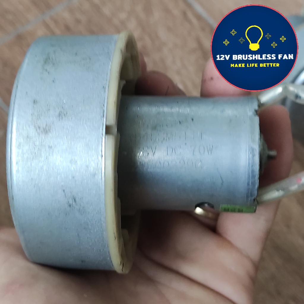 Động cơ máy hut bụi chạy pin