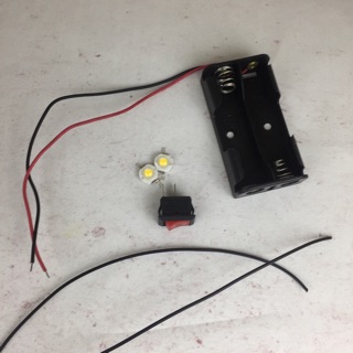 Ổ pin 3v, đèn led DIY nhà búp bê