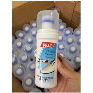 Một chai nước lau rửa sạch giày thần thánh