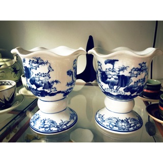 Ly sứ Bát Tràng cắm quả phật thủ