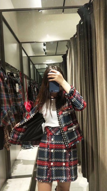 Chân váy dạ tweed sọc caro đỏ xuất xịn chuẩn auth giá 1/3