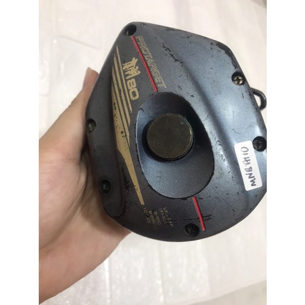 Máy câu biển nội địa tay phải