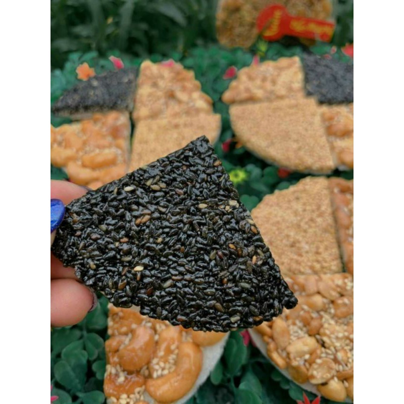 59k hộp 220gr Bánh Kẹo Thập Cẩm 4 vị