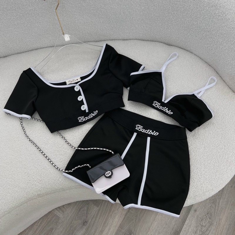 SÉT 3 MÓN CROPTOP ĐEN: ÁO CROP NGOÀI PHỐI NÚT + CROP BRA 2S + SHORT