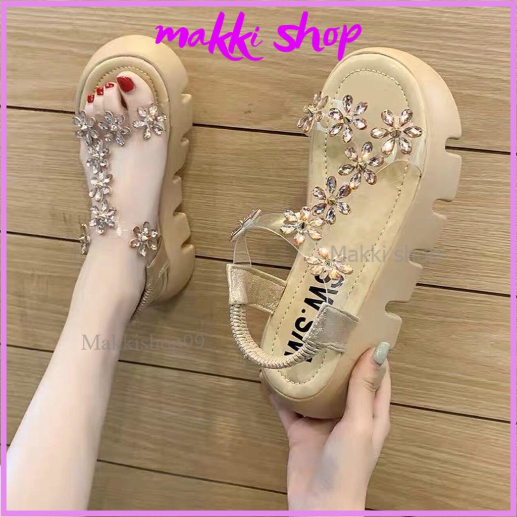 Sandal nữ quai trong siêu xinh