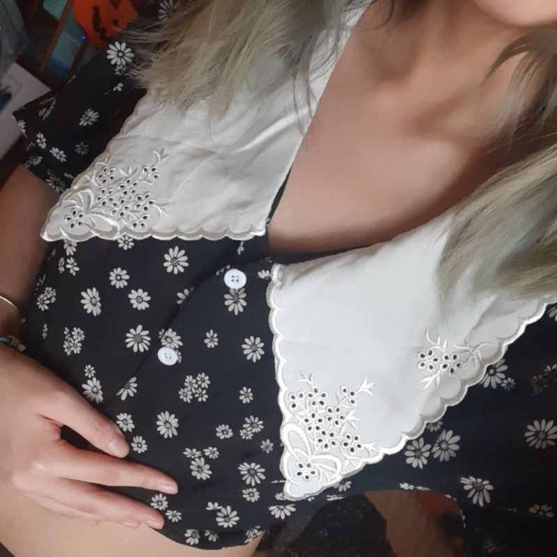 THANH LÝ MỚI áo sơ mi chiffon tay phồng hoa nhí đen cổ peter pan dài