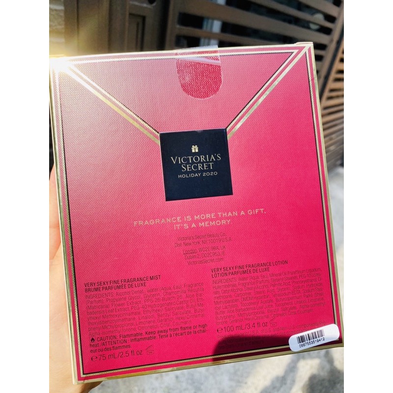 Set xịt thơm Victoria’s Secret 75ml & lotion 100ml mùi Very Sexy bán chạy nổi tiếng bao nhiêu năm qua nhà Vic | Thế Giới Skin Care