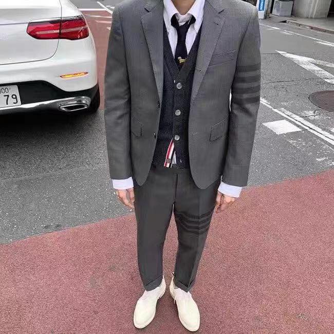 Vest Thom Browne Ghi 4 Vạch Đen