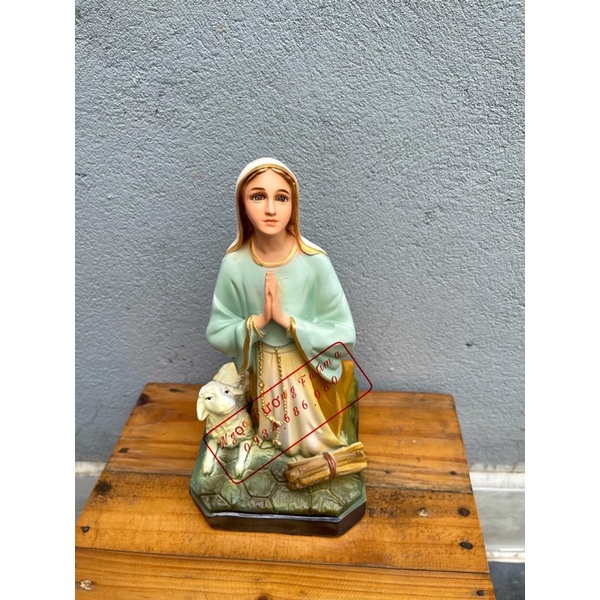 Tượng công giáo- Thánh Benades