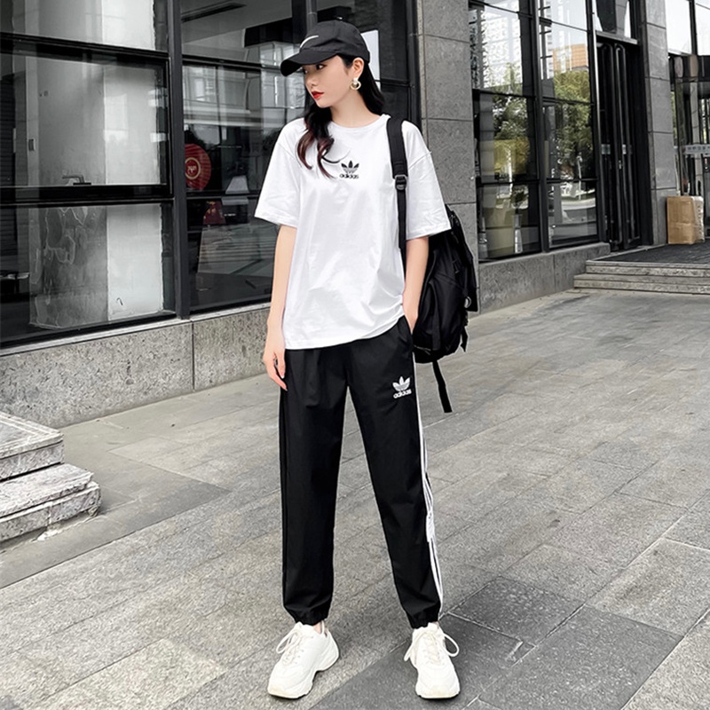 Quần Thể Thao Adidas Dệt Kim Thiết Kế Năng Động Trẻ Trung Hợp Thời Trang Cho Nam Nữ