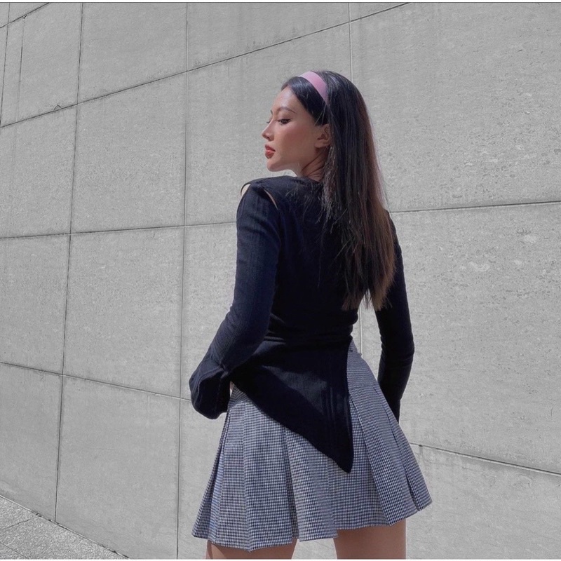 Áo croptop ôm body hở vai lạ mắt vạt tam giác lệch nhọn dài tay xẻ tà 287 FIORI STORE