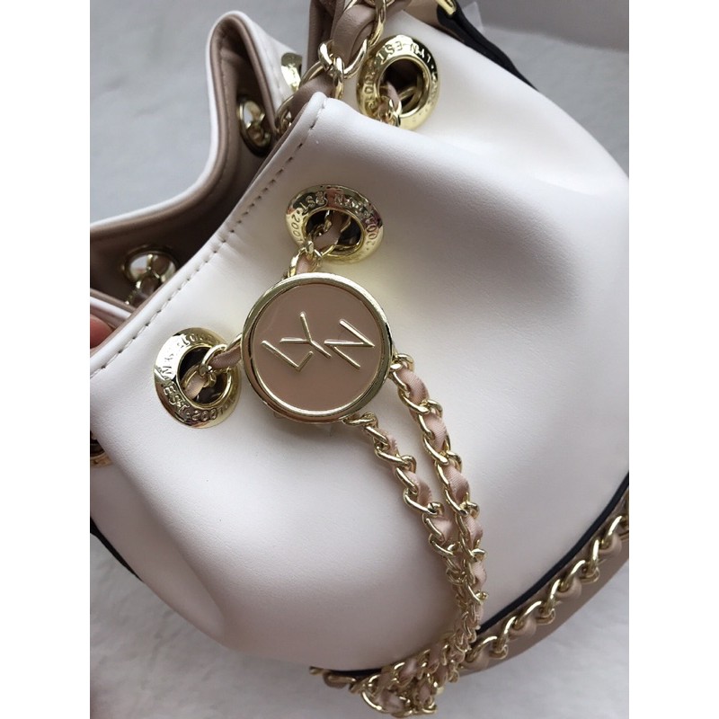 Túi Lyn hobo màu trắng nude