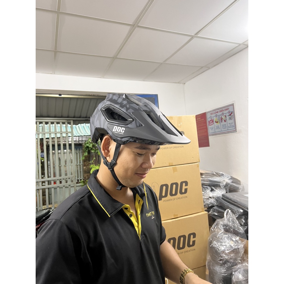 NÓN THỂ THAO XEM ĐẠP CHÍNH HẢNG POC 18 FULL BOX