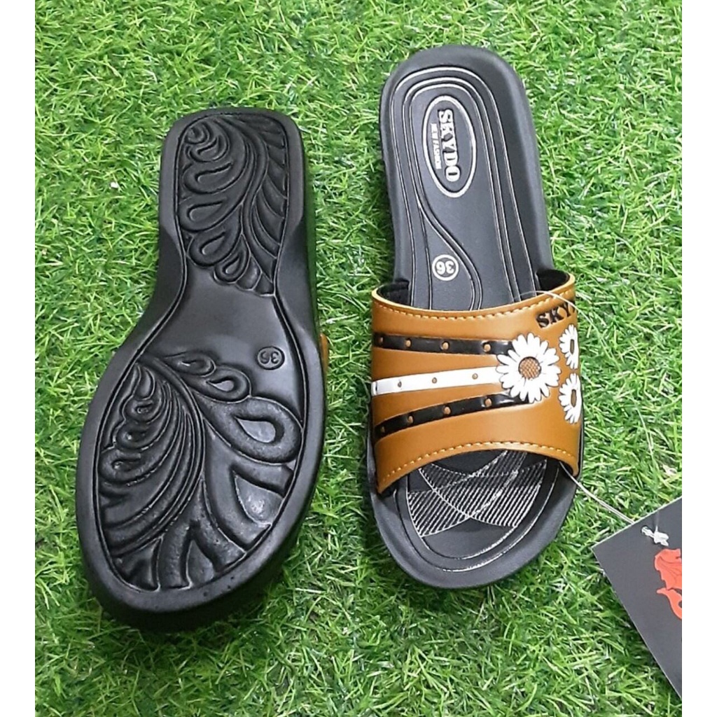 dép quay ngan nữ, kiểu trung niên,B0131 đế cao 3 phân, chất liệu đế nhẹ, bền, chống trượt, thoáng khí, size từ 36-39.