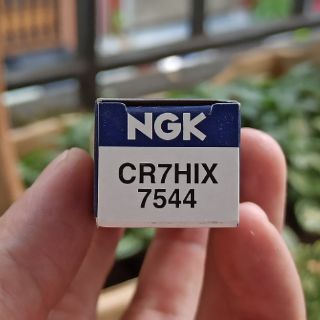 Bugi NGK Iridium - CR7HIX (chân ngắn)