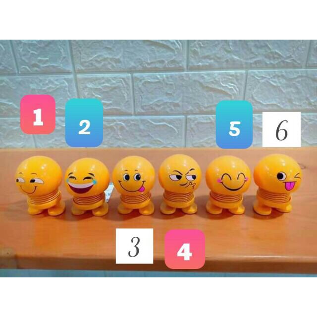 EMOJI LÒ XO NHÚN NHẨY LẮC ĐẦU ĐỂ Ô TÔ BÀN LÀM VIỆC VUI NHỘN