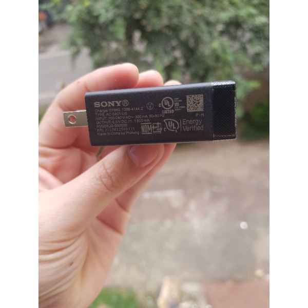 Củ Sạc Sony 5V-1,5A zin theo máy Xperia Z/Z1/Z2/Z3 Chân dẹt