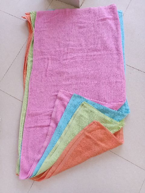 Khăn tắm to giá rẻ hàng đẹp. Dài 1m2x60cm đủ màu