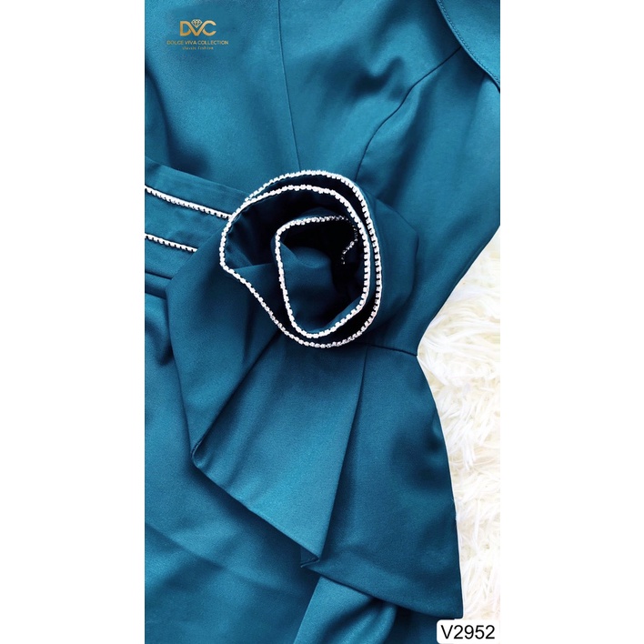 Váy xanh cổ v đính đá bèo eo V2952-DOLCE VIVA COLLECTION