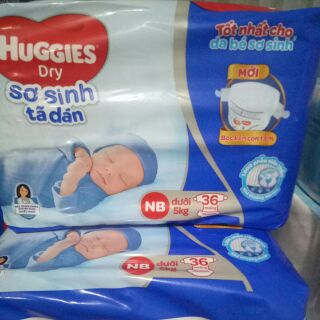 Tã dán sơ sinh Huggies 36 miếng NB36 (Cho bé dưới 5kg)