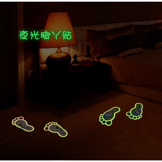 Decal trang trí Bàn Chân vui nhộn - Dạ quang
