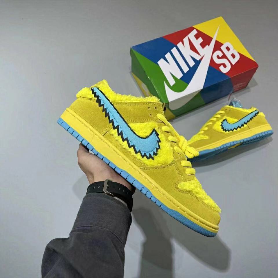 SB Dunk Dancing Bear Joint Board Shoes Ngày lễ tình nhân Giày thể thao thông thường phù hợp nam và nữ