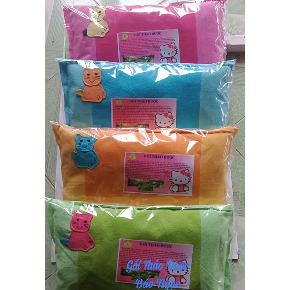 Gối Thảo Dược (kết hợp hoàn hảo lá Đinh lăng, ngải cứu và dâu tằm) chăm sóc giấc ngủ cho bé yêu.
