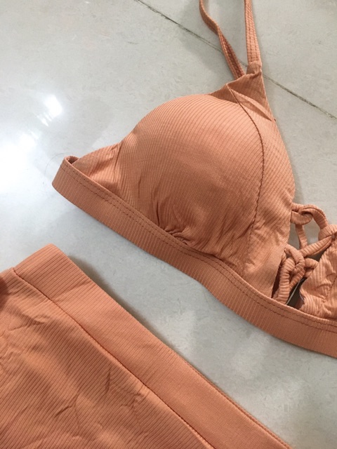 Set bikini kem nude kèm áo trắng ngoài | BigBuy360 - bigbuy360.vn