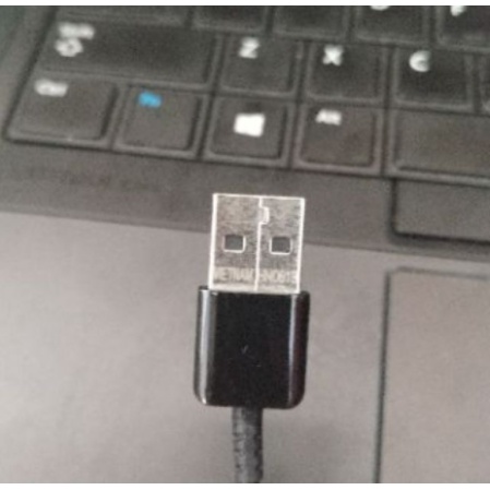 Dây sạc Samsung type C có cả 2 loại trắng/đen