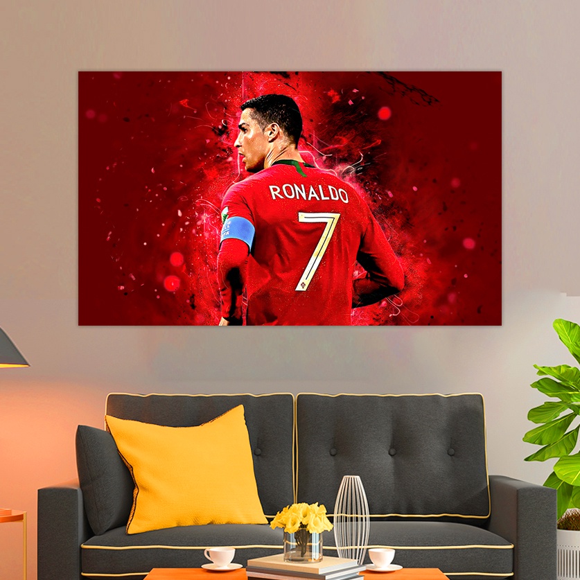 Decal Dán Tường Trang Trí Quán Ăn , Quầy Bar Hình Ronaldo Manchester United Kích Thước 60*40cm