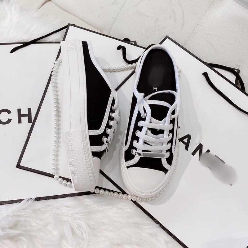 Giày Sục Di.or Trắng Đen | BigBuy360 - bigbuy360.vn