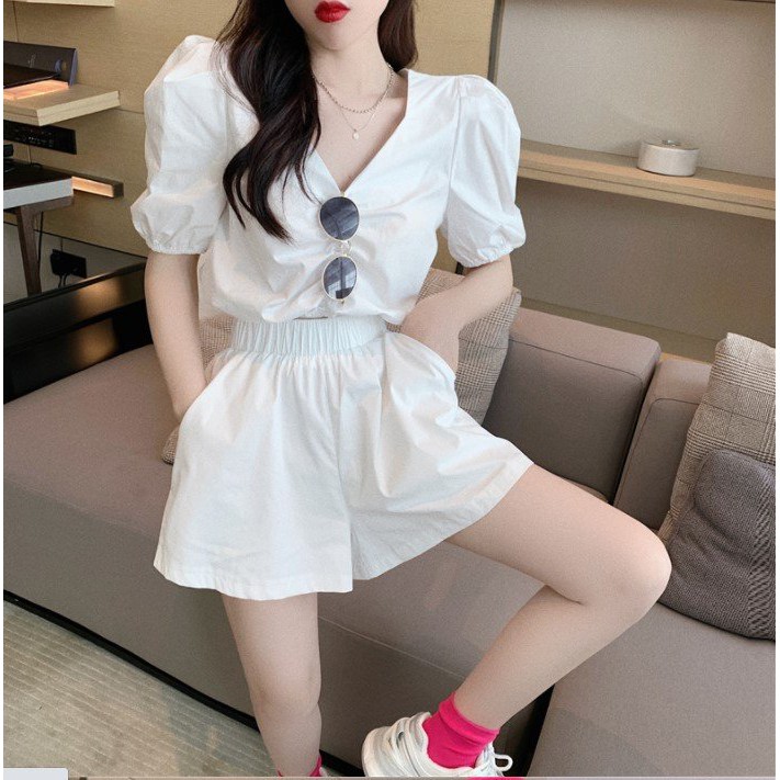 Set bộ áo croptop chun ngực kết hợp quần đùi