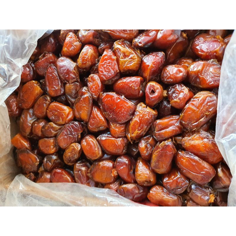 Chà là trái Ai Cập lạc đà dẻo 500G date 12/ 2024
