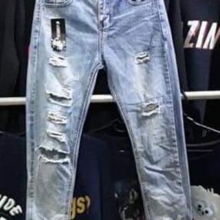 Quần jeans baggy rách 210k