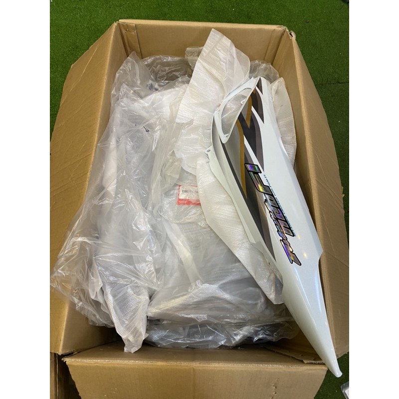 Dàn áo xe máy Future Neo fi 2008 màu trắng new chính hãng honda