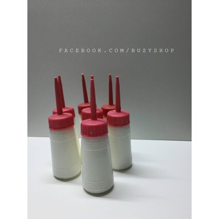 Keo sữa chai nhỏ dán thủ công