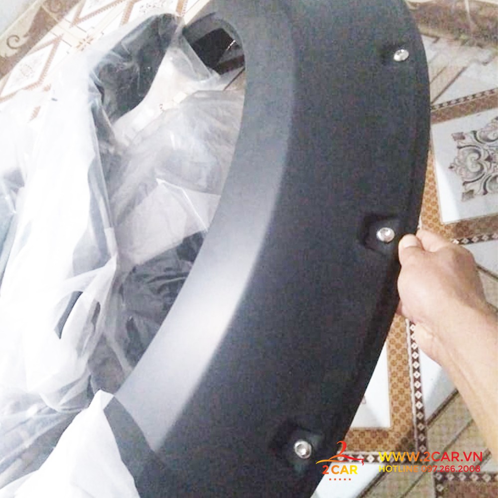 Cua Lốp Ford Ranger 2015-2020, Loại có đinh ốc