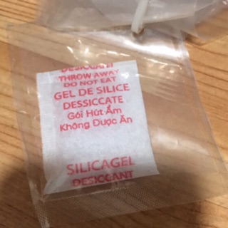 200 bịch hút ẩm . Mỗi gói 5gr tương đương