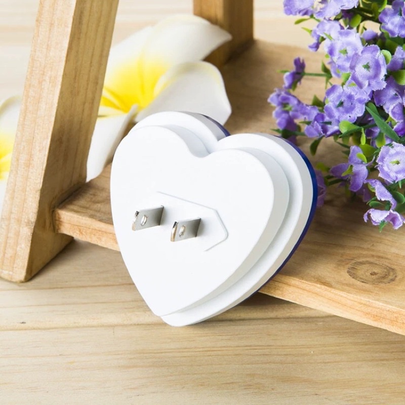 Đèn LED ngủ hình trái tim thông minh siêu dễ thương 0,8W