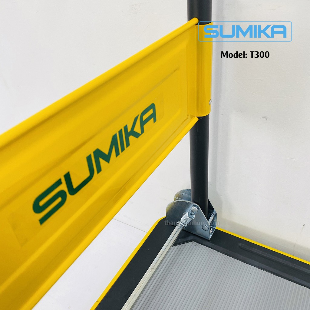 Xe đẩy hàng 4 bánh SUMIKA T300, tay cầm gấp gọn, sàn thép bọc nhựa, bánh xe nhựa PU đàn hồi, tải trọng 300kg